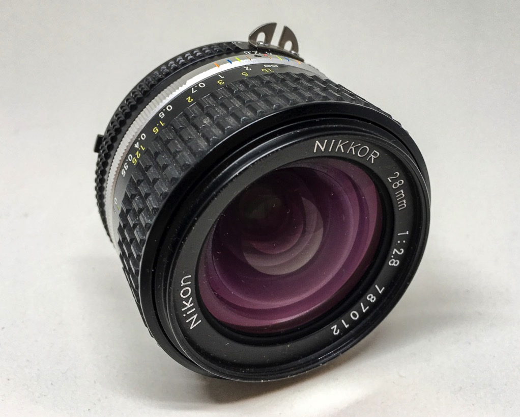 Nikon 28mm